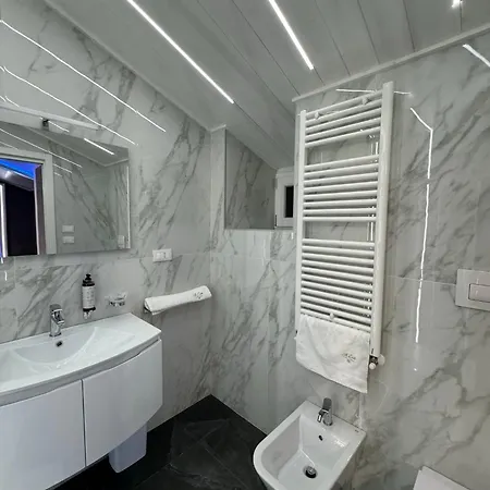 Le Piazza Nuova Bed & Breakfast 4*