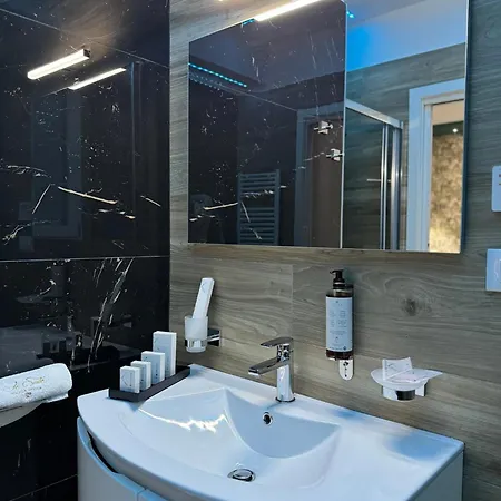 Le Piazza Nuova Bed & Breakfast 4*